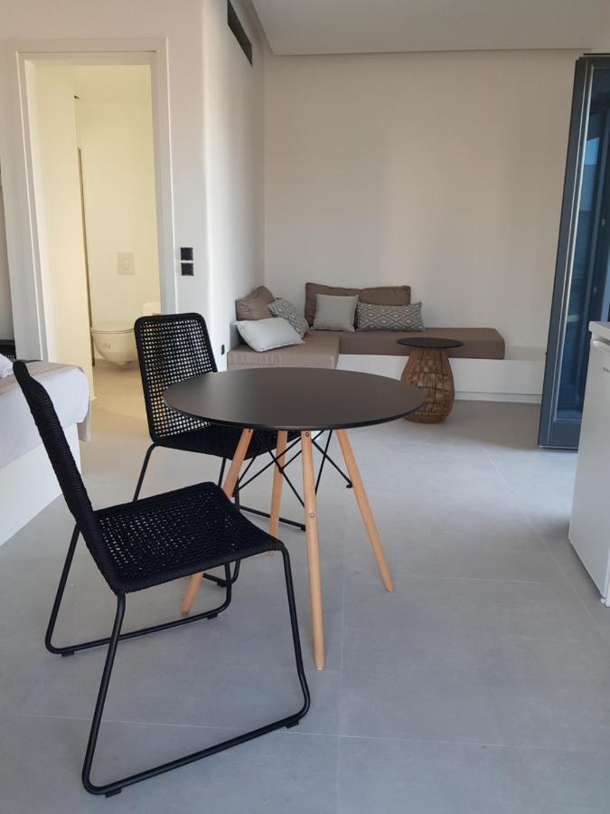 Mylithos Suites Monólithos Eksteriør billede