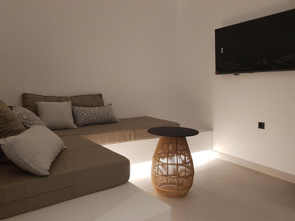 Mylithos Suites Monólithos Eksteriør billede